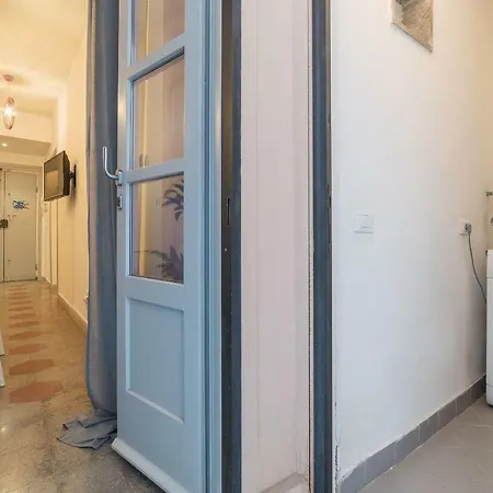 Colosseum Lovely Apartment Rome Exterior photo